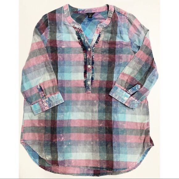 Intro 1X Distressed Plaid Top - Picture 1 of 7